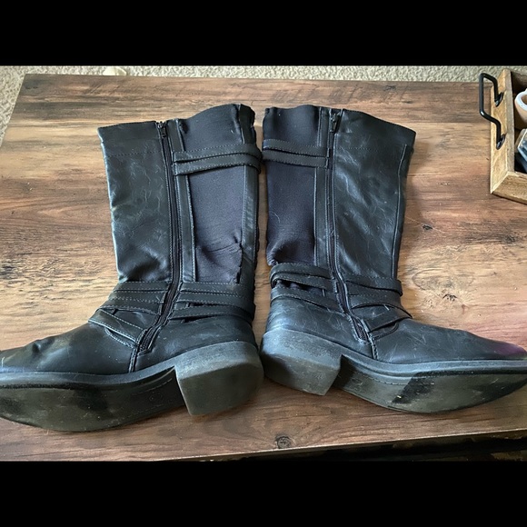 Lane Bryant wide-calf boots - Picture 2 of 8